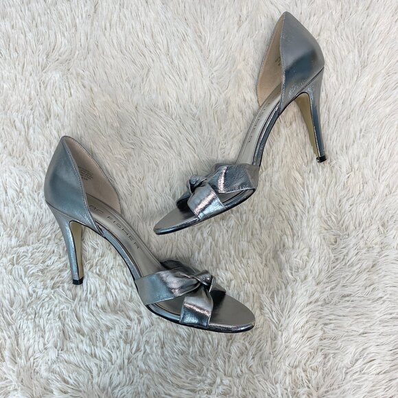 Marc Fisher Surelle Silver Leather Bow Stiletto Heels - Picture 1 of 9